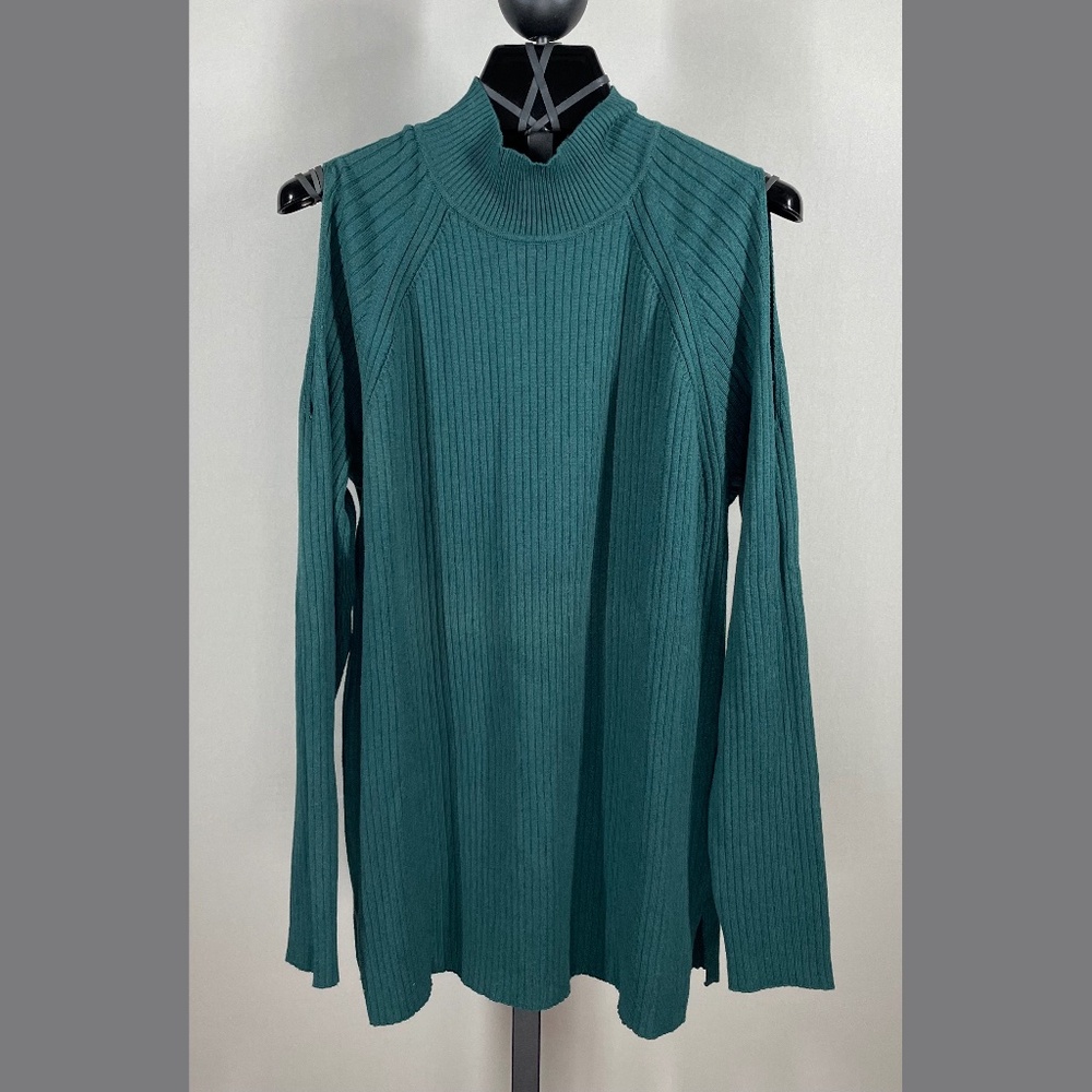 NEW Chicos Sweater Womens Medium green knit pull over cold shoulder casual